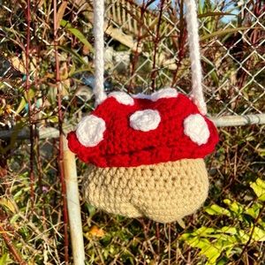 Crochet Mushroom Pouch